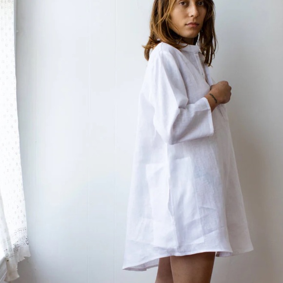 Atelier Tunic in Moon Linen - Picture 3 of 7